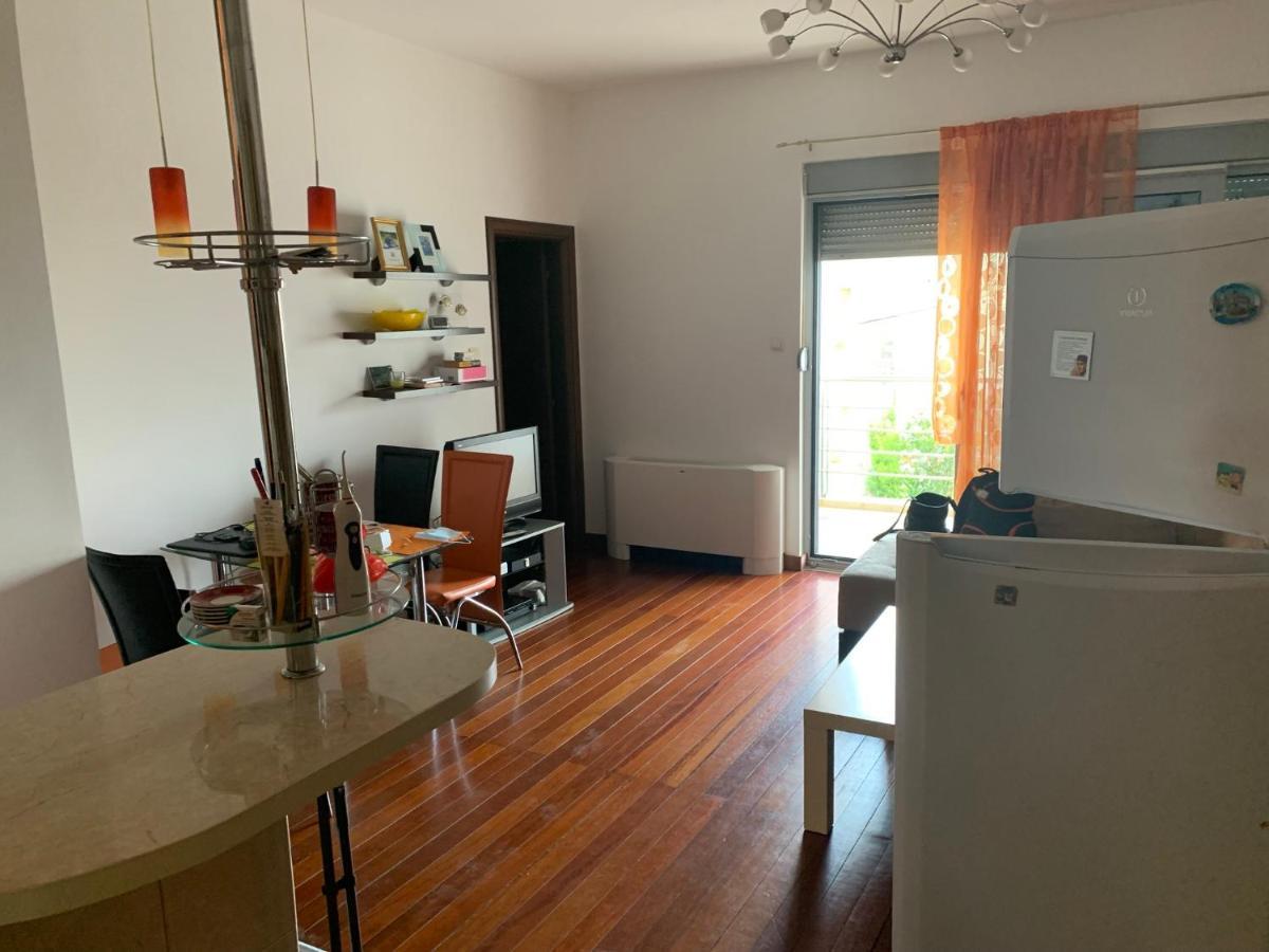 Apartment With Swimmingpool, Seaview And Large Terrace, 1St Floor, Min 2 Persons Ντόμπροτα Εξωτερικό φωτογραφία